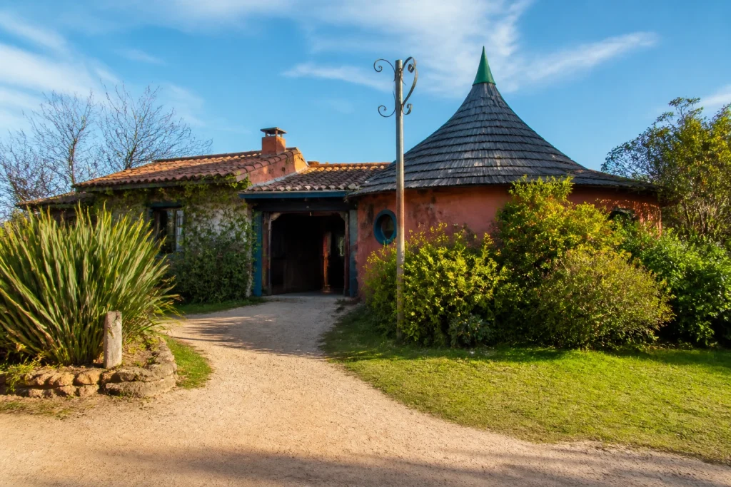 Exterior of Museo Vivo de Títeres in Maldonado