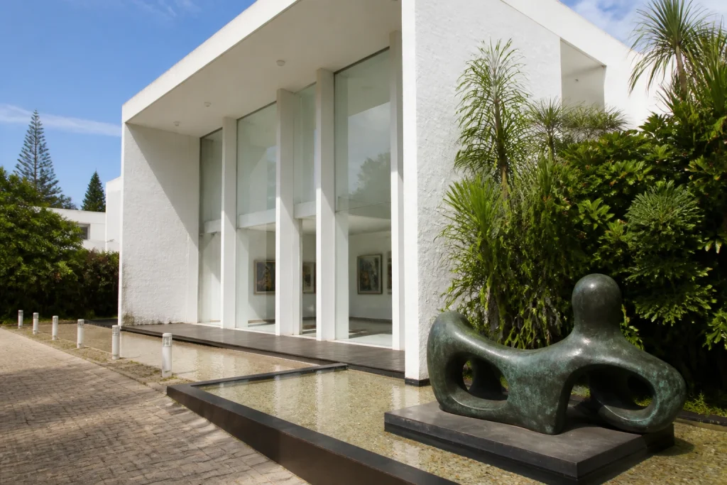 Museo Ralli building and gallery setting in Punta del Este