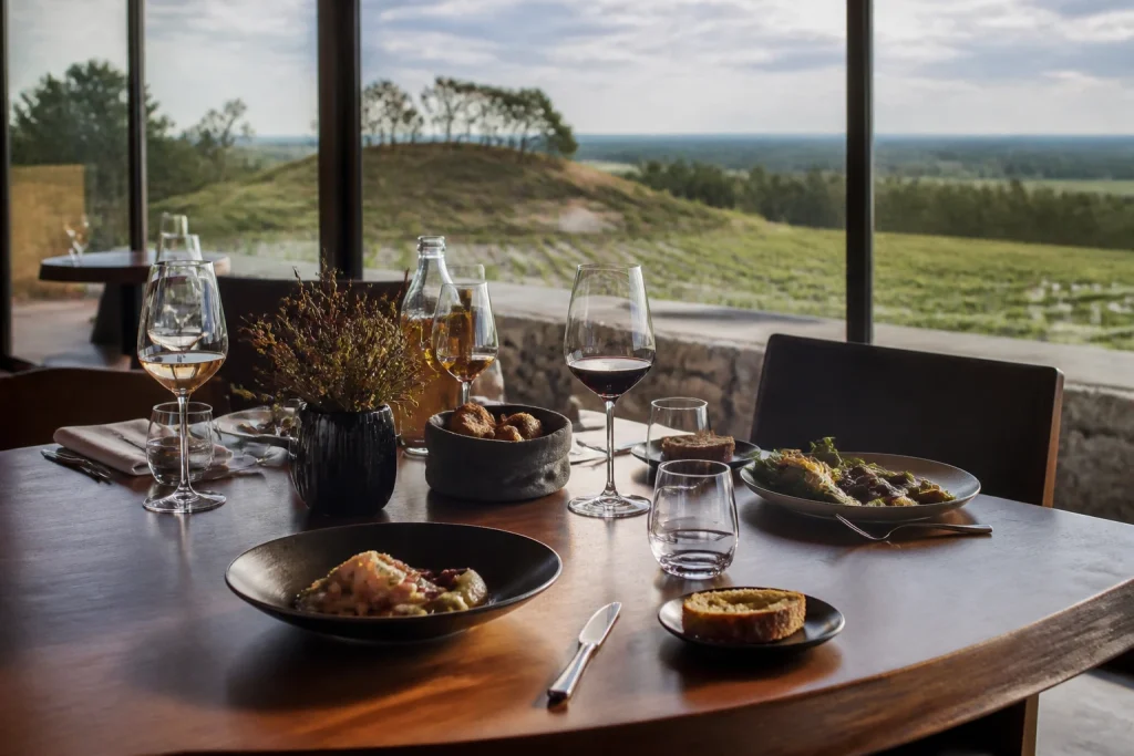 Lunch setting at Bodega Garzón restaurant
