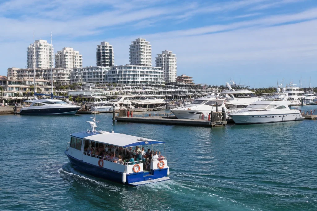 Sightseeing boat at the docks in Puerto de Punta del Este